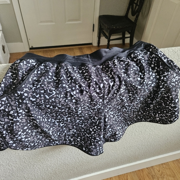 NWOT Athletic Shorts - Picture 2 of 6